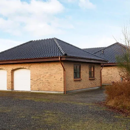 10 Person In H Jslev Holiday home Hojslev