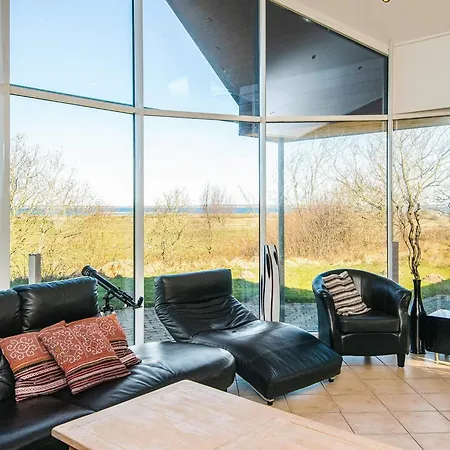 10 Person In H Jslev Holiday home Hojslev