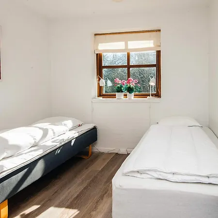 5 Star In Semesterbostad Højslev
