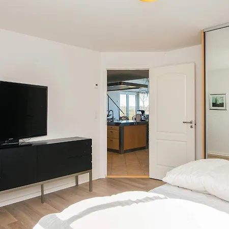 Semesterbostad 5 Star In *