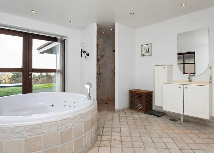 Luxury Fjordview Retreat-by Traum بيت للعطل Højslev